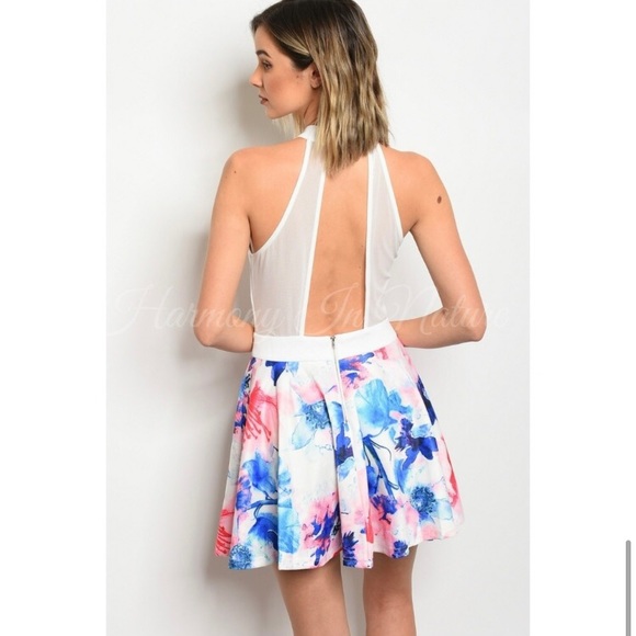 Ivory and floral royal dress - Picture 5 of 5